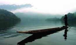 Giải ph&#225;p “cứu” hồ Ba Bể vẫn nằm tr&#234;n... giấy: Rừng chảy m&#225;u; hồ cạn